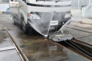 自動下部洗浄システム ハイクロールワッシャー