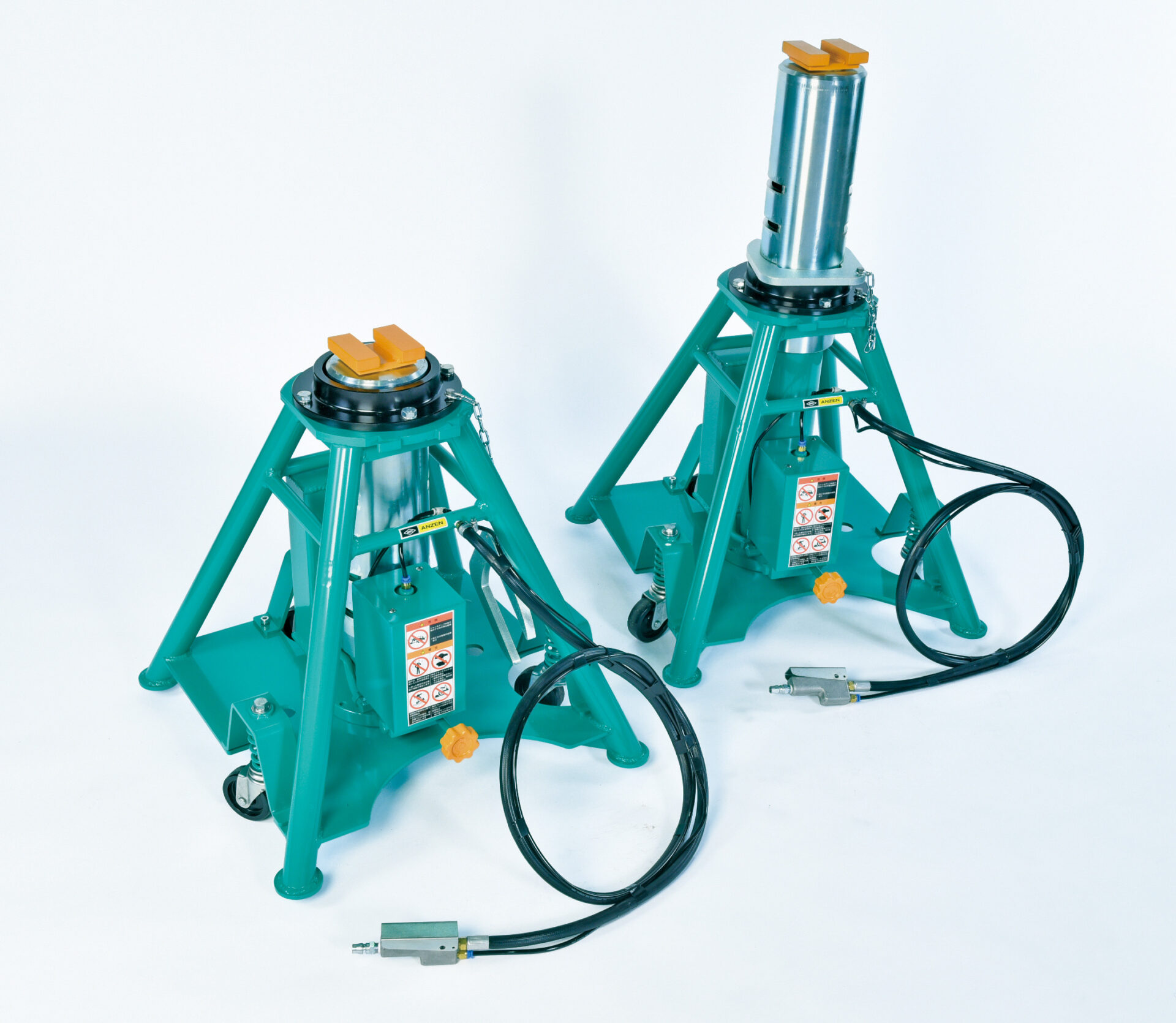 商品写真：エア油圧式リジッドラックジャッキ