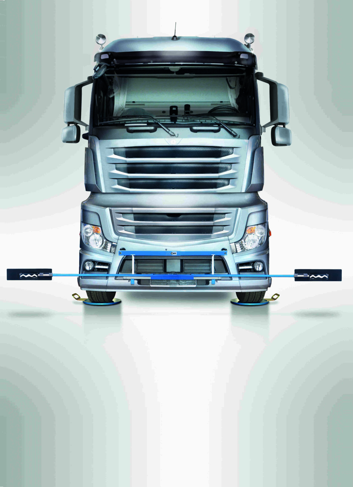 商品写真：大型車用カメラ方式 アライメントシステム  トラックカム