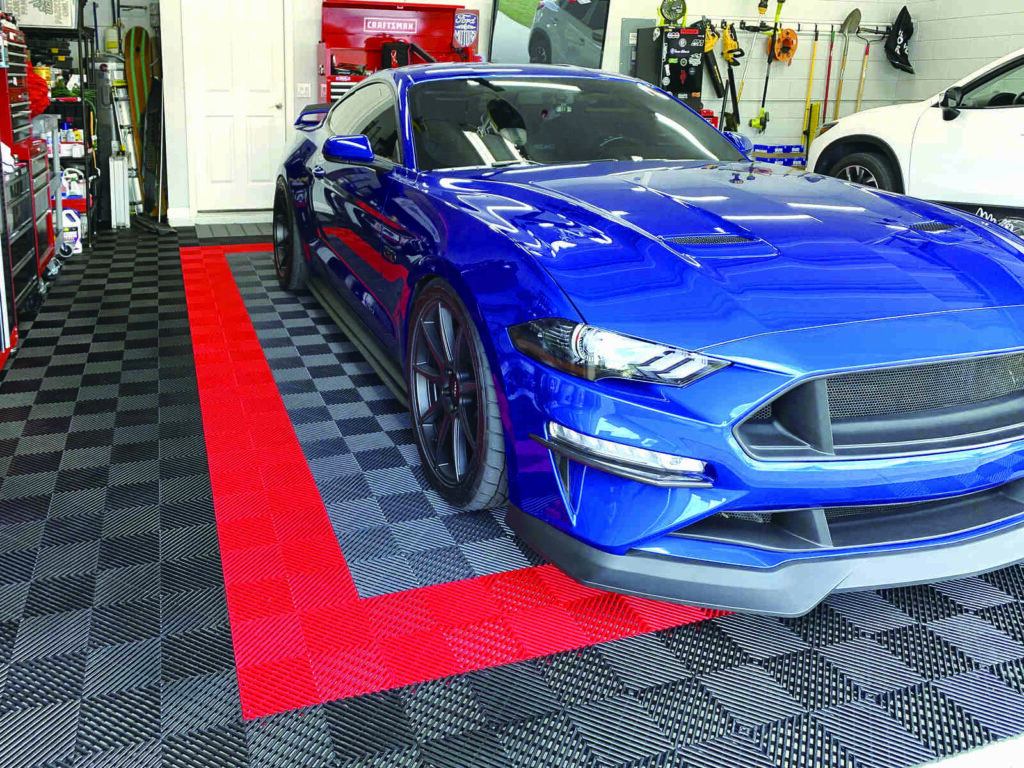 RACEDECK® Free-Flow®床タイル