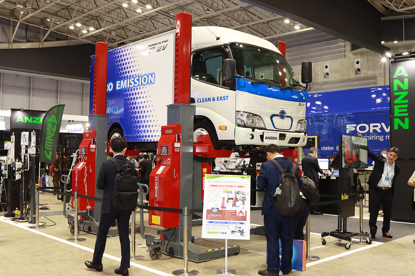 ジャパントラックショー2024 当日の様子01