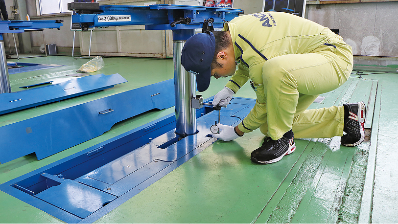 ANZENサービス担当者による定期点検サムネイル